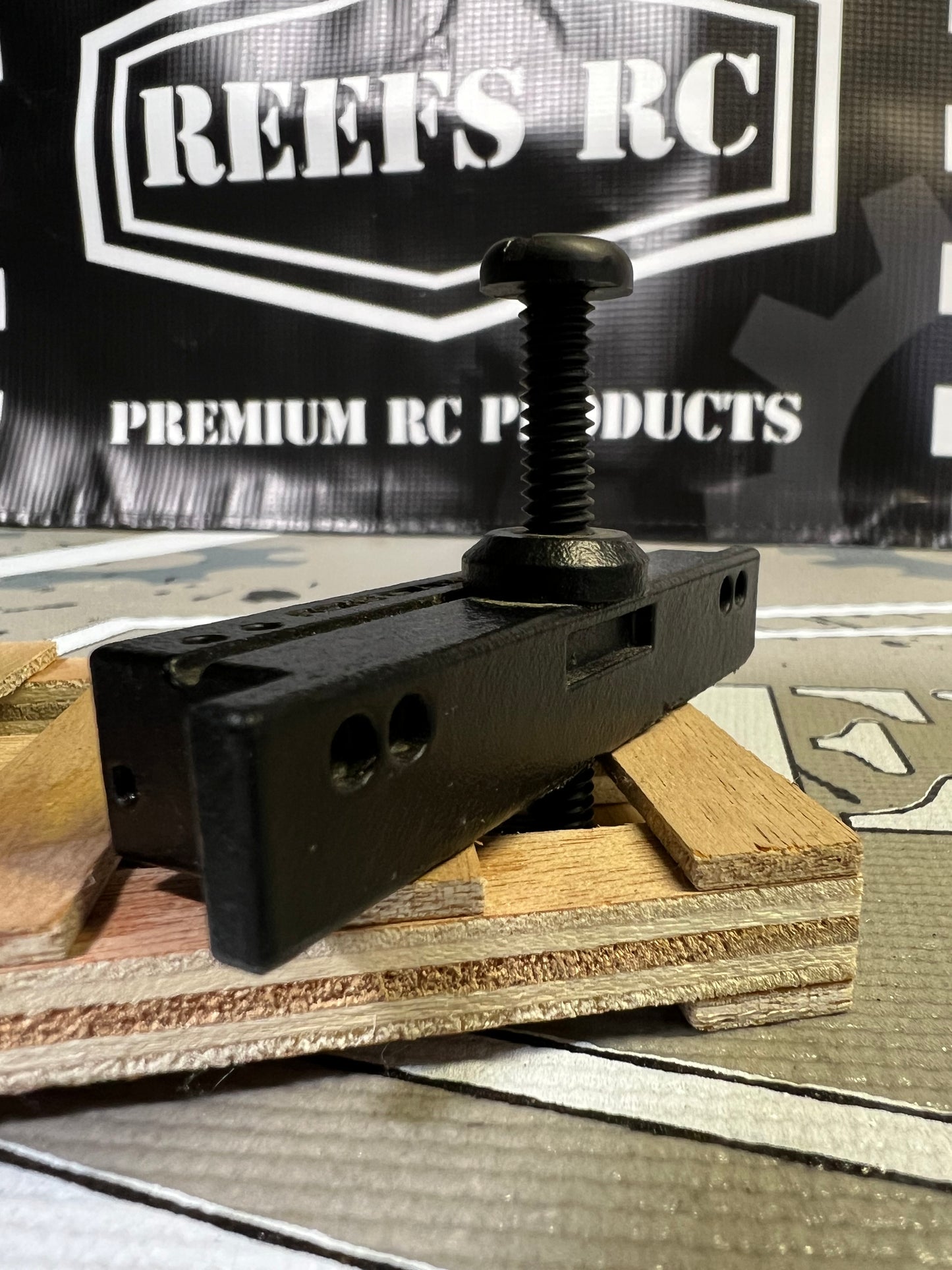 Adjustable Hardbody support - chassis brace